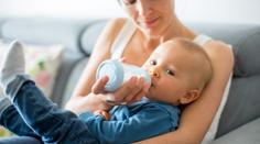 V oblíbené kojenecké vodě byl jablečný ocet. Okamžitě ji stahují z pultů