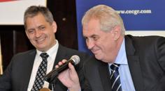 Komunisté podpoří v boji o Hrad Zemana i Dienstbiera