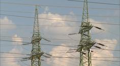 Ceny energií klesají. Dlouhodobá fixace se ale nevyplatí, varují ekonomové