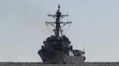 Americkou loď měly zasáhnout íránské rakety. Nesmysl, zní z USA