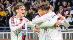 Lyon je v Evropské lize nadále stoprocentní. Aston Villa překvapivě prohrála