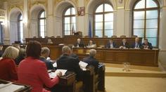 Rozpočtový výbor ve Sněmovně musel přerušit jednání. Postarala se o to Schillerová