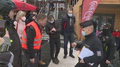 Policie vypla vlek na Vaňkově kopci. Přerušila protesty iniciativy Chcípl PES