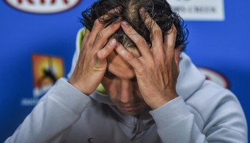 Svět se zbláznil! Nadal na antuce končí v prvních kolech