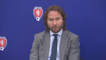 Nedvěd oficiálně skončil v Hradci Králové. Zbavil se svého podílu v klubu