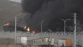 Spojené státy americké i přes příměří útočí na Írán. Je to sebeobrana, tvrdí