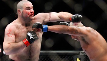 Boxer možná nepřežije knock-out. Rodina zvažuje darování orgánů