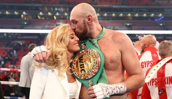 Fury překvapil. K boxu se vrátil kvůli smrti kamarádů svého rivala