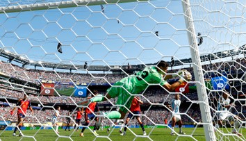 Finále MS Španělsko–⁠⁠⁠⁠⁠⁠Argentina ON-LINE: Martínez zachránil Argentinu, jde se do prodloužení