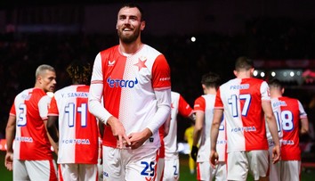 Penaltový mág Chorý proměnil už osmnáctou v řadě. Obě pražská S zvítězila
