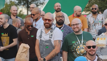 V Chicagu se uskutečnil první ročník soutěže Bold-Off. Má oslavovat plešatost