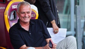 V AS Řím se na diety nehraje. Štědrý Mourinho koupil na oslavu 60 pizz