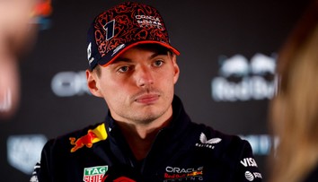 Chodit to pěšky je nuda. Verstappen místo track walku používá mapy