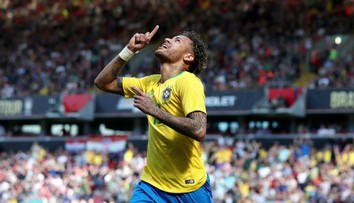 Brazílie slaví: Báječný Neymar se vrátil a hned dal parádní gól!
