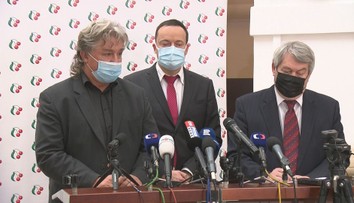 Další oběť voleb: Končí celé vedení Komunistické strany Čech a Moravy