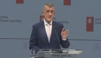 Ceny benzínu i nafty bude určovat ministerstvo. Vláda zastropuje marže a sníží daň