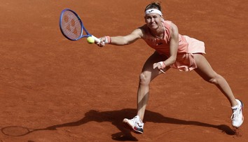Bouzková prolétla ve Štrasburku do 2. kola, dál jde i Lehečka v Hamburku