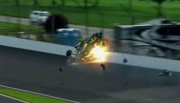 VIDEO: Drsná nehoda v Indycar, formule si hrála na letadlo