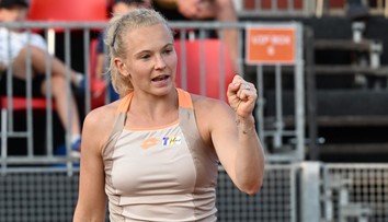 České tenistky v zámoří válí. Nosková a Siniaková postoupily už do semifinále