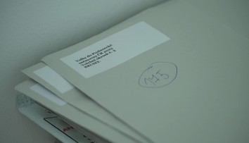 Obří zájem o volby ze zahraničí. Voliči mohli poprvé volit korespondenčně