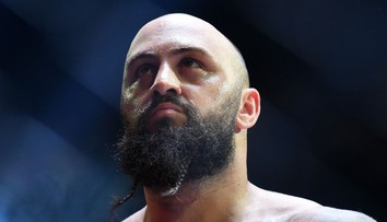 Michal Martínek v ACA padl. Zápas s estonským obrem trval půl minuty