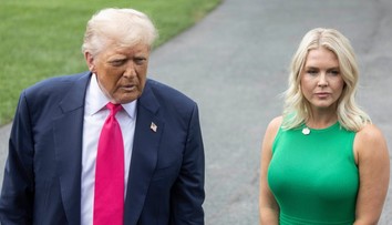 Imigrační si došláplo i na Trumpa. Ve vazbě skončila švagrová jeho mluvčí