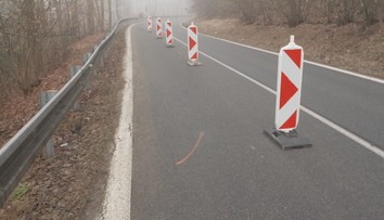 Silničáři musejí u obce Pohled uzavřít silnici. Sesouvá se tam půda