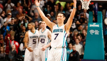 San Antonio zasáhla kocovina. Dokonalý obrat řídil Jeremy Lin