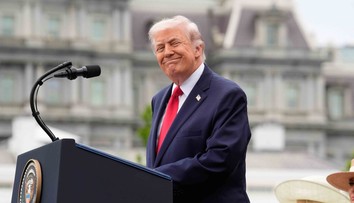 Trump spouští novou akci. USA na ni nasadí 15 tisíc vojáků a 100 letadel