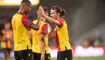 Nováček z Lens neprohrál popáté v řadě. Soupeř Slavie přetlačil Nantes