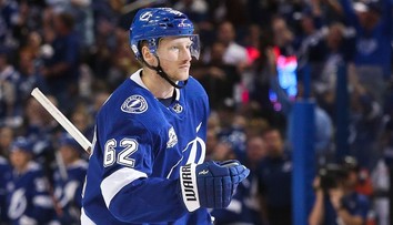 Kulturní šok: Šustr končí v NHL, další sezonu odehraje v Číně!
