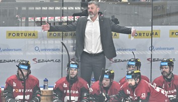 Trenér Sparty hořekoval na rozhodčí. Ti ale v důležitém momentu nechybovali