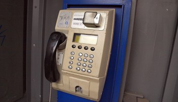 Telefonní budky v Česku končí! Nepomohla ani stížnost ombudsmana