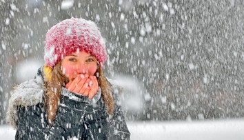Na Česko míří studený vzduch. Meteorologové předpovídají mrazíky a sníh