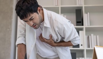 Lékaři upozorňují na nenápadnou srdeční chorobu. Odhalit ji může snadný domácí test