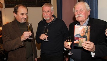 Herec Jiří Žák podlehl vážné nemoci. Divadlo zveřejnilo dojemnou vzpomínku