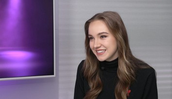 Dcera fotbalisty Ujfalušiho hraje v Ulici. Táta se kouká, ale máma je kritická, popsala