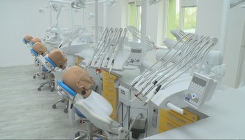 V Moravskoslezském kraji studují budoucí zubaři. O obor je velký zájem