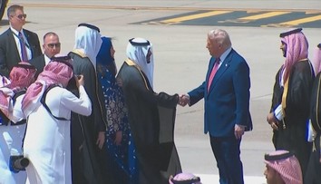 Trump dorazil do Rijádu. Jednat chce o obchodu a investicích