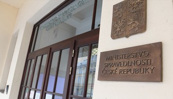 Hanáček: Zjištění zprávy o bitcoinech jsou závažná. Ukazuje na hluboké nedostatky
