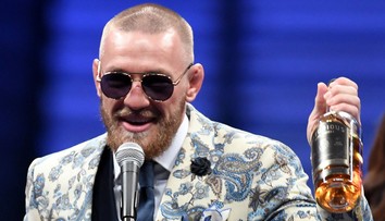 McGregor čelí další žalobě. Před soud ho žene dlouholetý kamarád