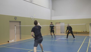 Část lidí strávila svátek zábavou. Jiní museli do práce