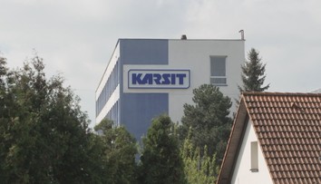 Tahanice o firmu Karsit pokračuje. Syna zesnulého zakladatele měli vyhodit nezákonně