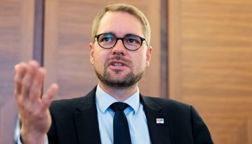 TOP 09 má nového předsedu. Do čela strany zvolili Matěje Ondřeje Havla