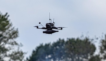 Vláda chystá ochranu před drony. Bránit chce hlavně letiště nebo elektrárny