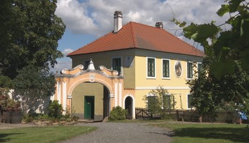 Skanzen v Přerově nad Labem uhranul i slavnému režisérovi. Nabízí jedinečné zajímavosti