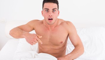 Proč mají muži velký penis, ale malá varlata? Vědci promluvili