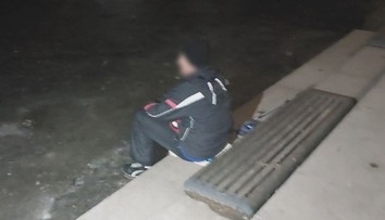 Obrovský hazard v Pardubicích. Muž šel o půlnoci bruslit na rozmrzající rybník