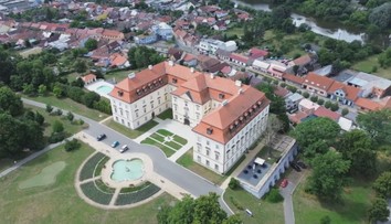 Zámek v Napajedlech bude lidem nadále nepřístupný. Zastupitelstvo ho odmítlo koupit