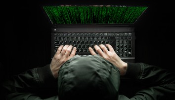 Muž nabízel na internetu tisíce filmů, teď mu hrozí pět let vězení
